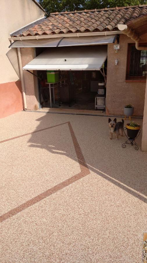 Philippe & Marie, A Louer Petite Chambre Chez L'Habitant Avec Terrasse Dans Villa, Au Pied Du Luberon Cucuron Luaran gambar